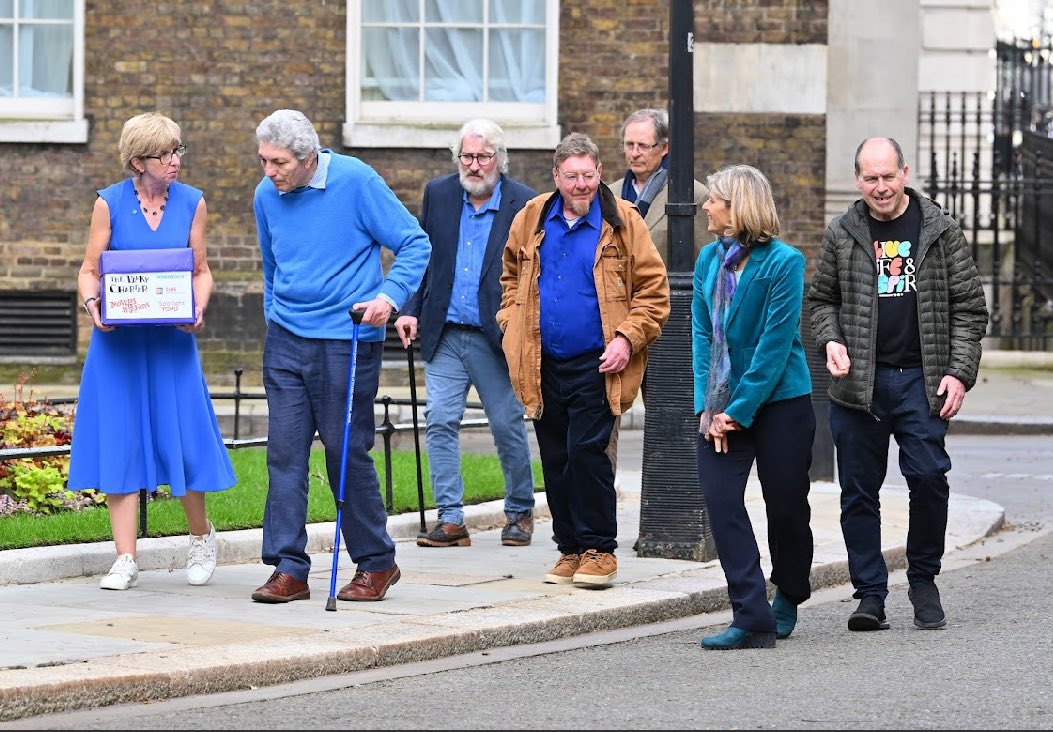 Love this picture of us staggering up Downing Street yesterday. So proud of what @moversand6 along with @ParkinsonsUK @CureParkinsonsT and @SpotlightYOPD have done to highlight the need for better Parkinson’s care with our #ParkyCharter