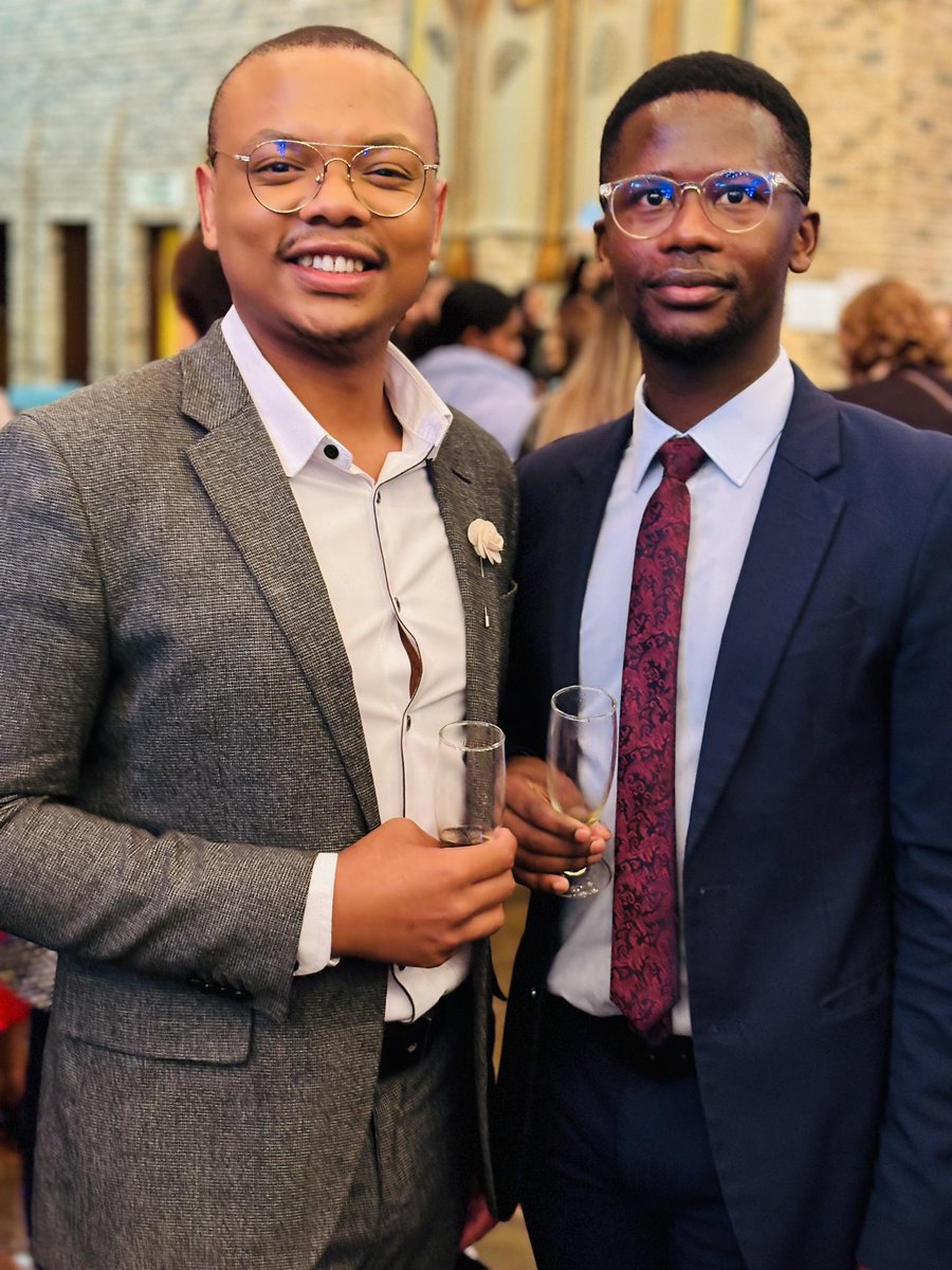 At a leadership course I’m currently attending we were told that “there’s an opportunity for us to be different to the rest of the world”. It was joy seeing #Othello at the Baxter last night and Atandwa being different in that world! Siyazingca ngawe @AtandwaKani! ⭐️⭐️⭐️⭐️⭐️