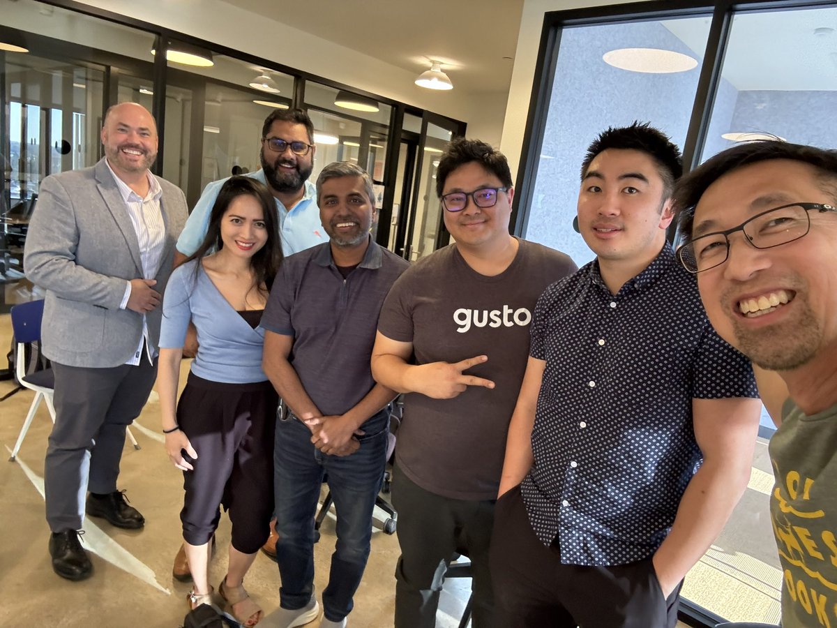 UscBruin's tweet image. Love meeting with gustomers, other founders, and investors!  

Excited about #irvinetechweek next week!  @ArdiusTech @GustoHQ @serviceMob_Inc #Cstream @gumshoeventures
