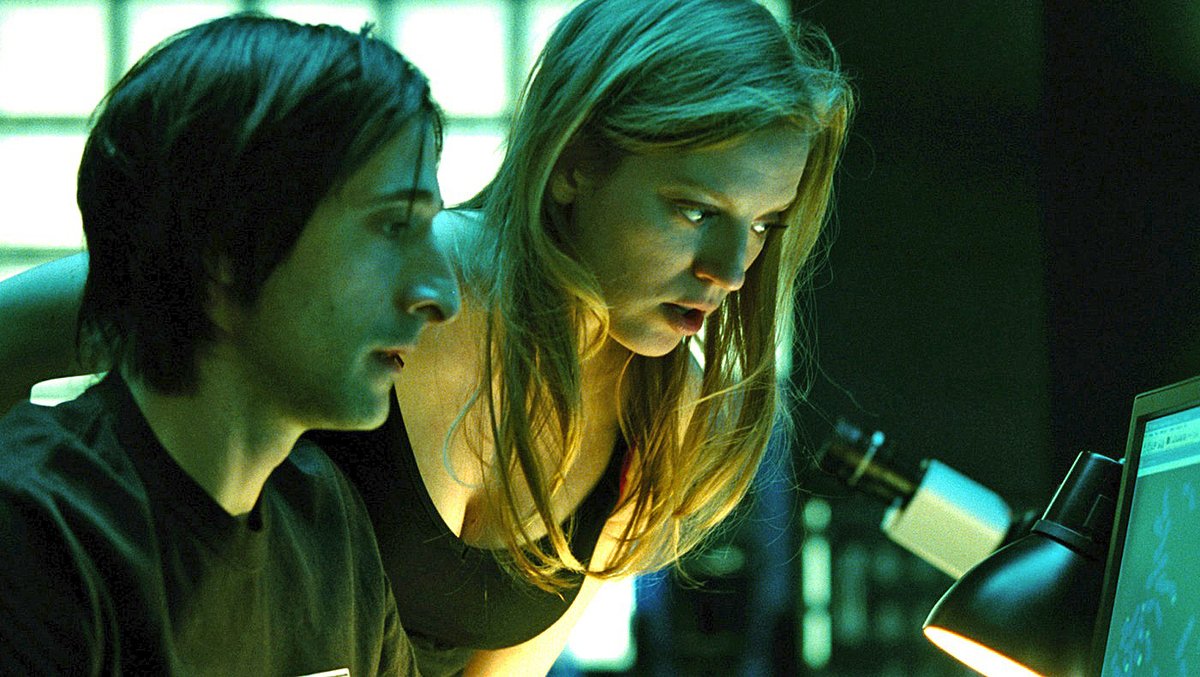 Splice (2009) by #VincenzoNatali
w/#SarahPolley #AdrienBrody #DelphineChanéac

When genetic engineers splice together the DNA of different animals for medical research, they carry the experiment too far.

“Science's Newest Miracle ... Is A Mistake”
#Horror #SciFi