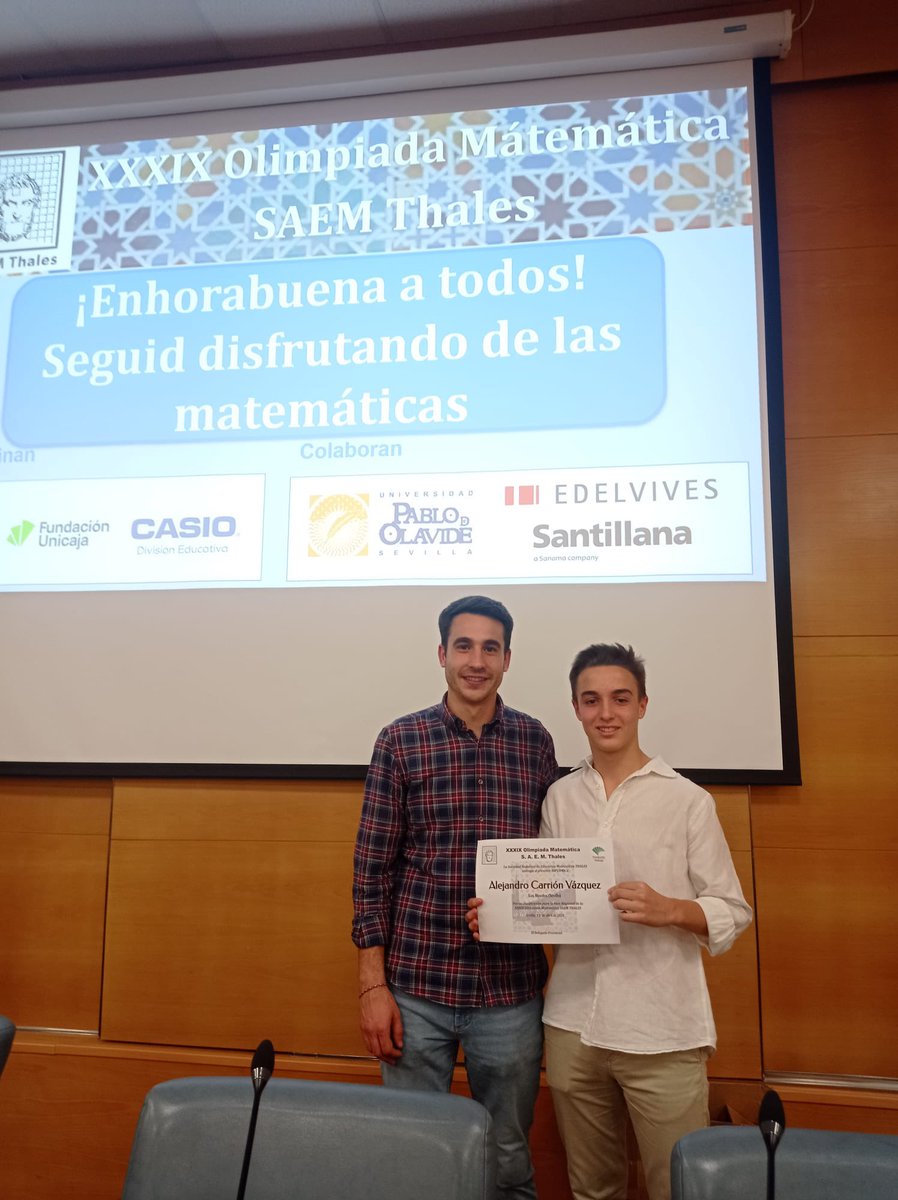 Colegio Los Rosales tweet media