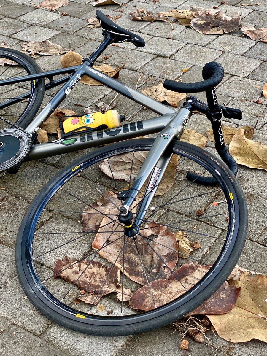 Teguuh_'s tweet photo. #fnfjb
Wts cinelli mash bolt 2.0
FS : 16.000.000
FB : 25.000.000
Lokasi denpasar bali
Kirim” via toped 
Wa 081246411965 https://t.co/8ELEtayo8w