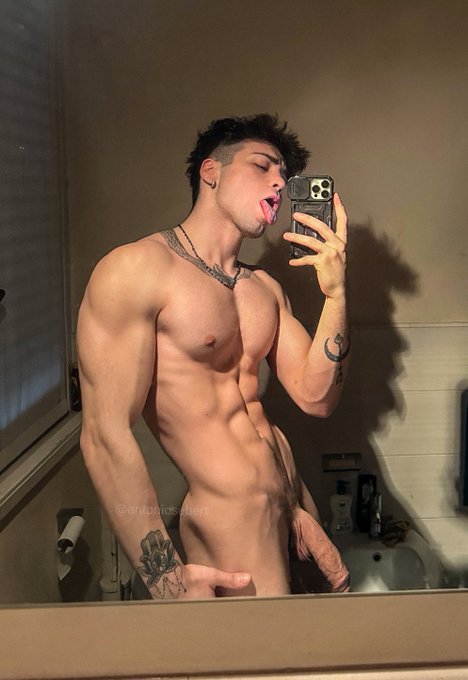 Woke up feeling heavier today https://t.co/dEsM2uzBTd
