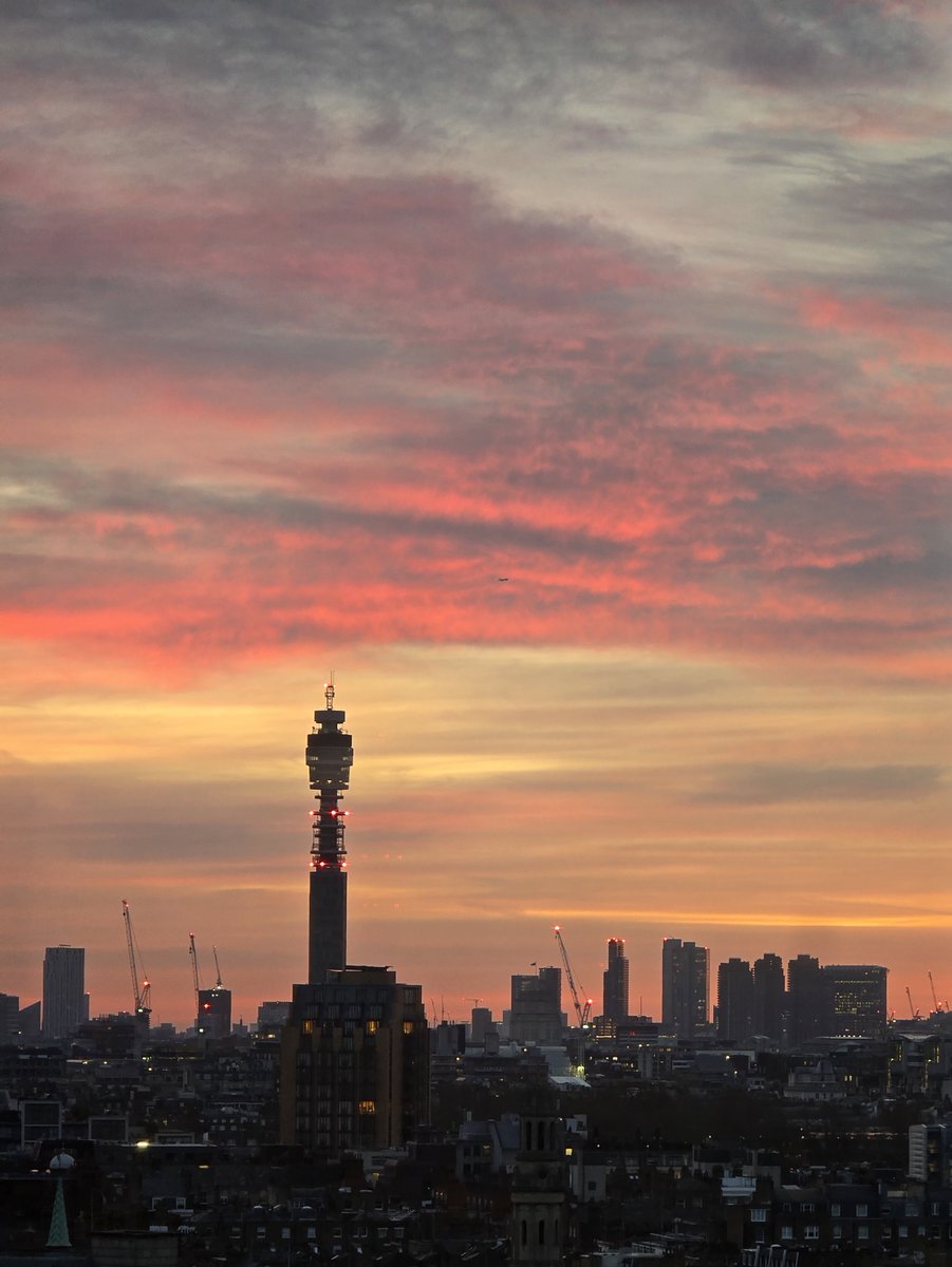 DrAmbrishMithal's tweet image. #goodmorning 

Have a great #Friday 

#viewfromthewindow