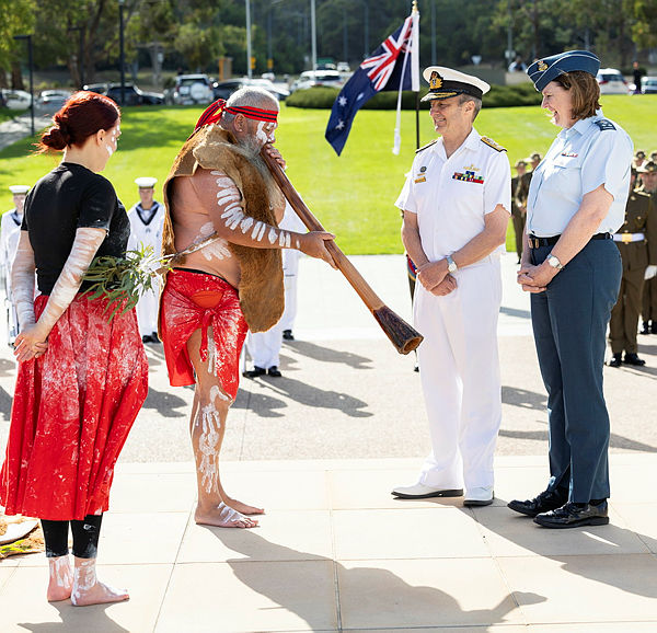 Delighted to host Lieutenant-General Frances Allen, Vice Chief of the Defence Staff during her visit to Canberra this week & discuss cooperation on military capabilities. 🇦🇺 & 🇨🇦 share a strong defence partnership underpinned by mutual interests and close ties between our people.