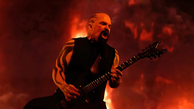 KERRY KING Shares Music Video For 'Residue', Second Single From 'From Hell I Rise' Album blabbermouth.net/news/kerry-kin…