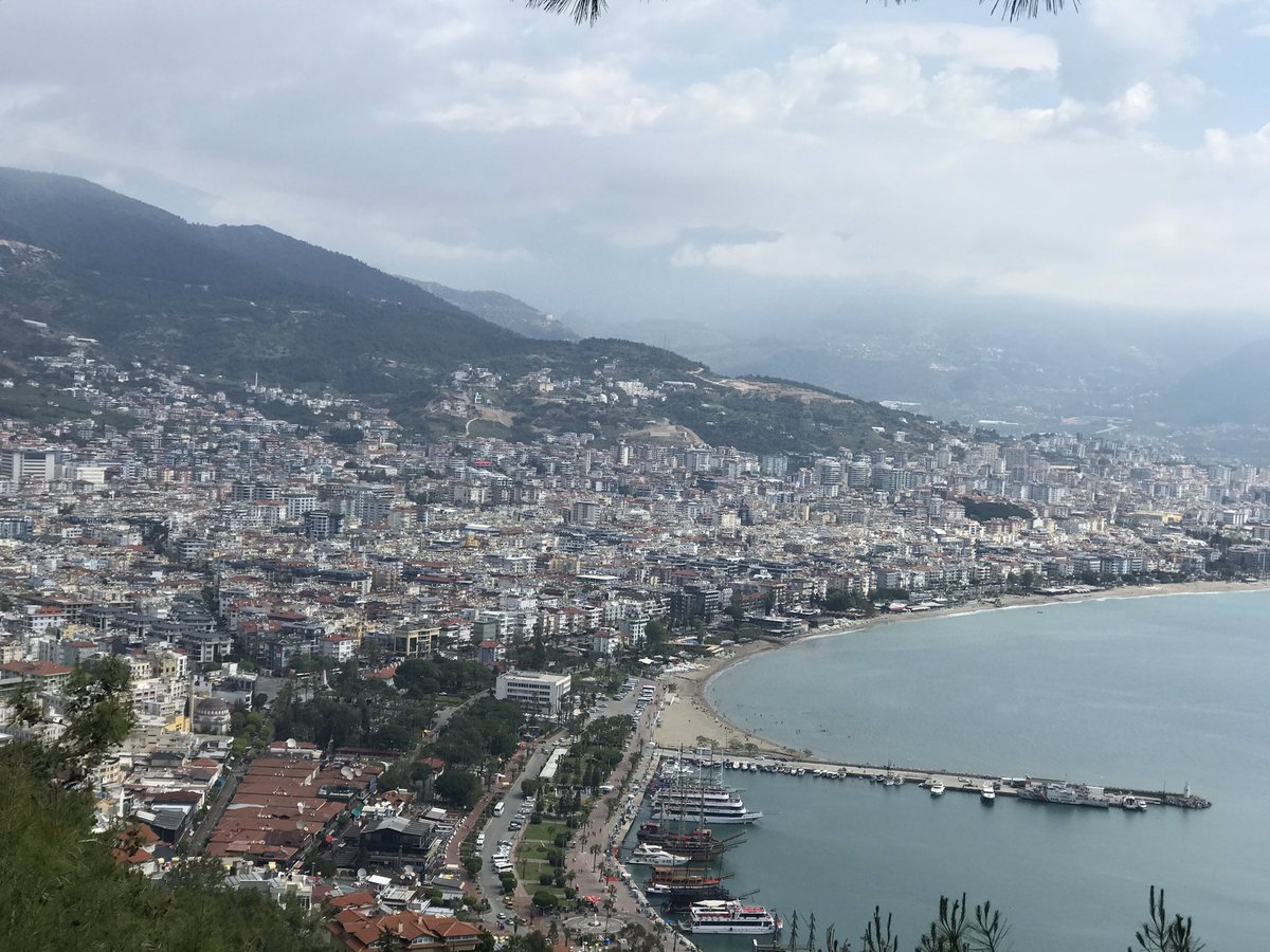 #gunaydın #cuma #HayirliBayramlar herşeyin güzel olacagı nıce bayramlara #alanya #kale🌈🌞🌼🌺🌸🌺🇹🇷💌☕️🍬🙋‍♀️🤲🌼🌸🌻🌞✈️🍬