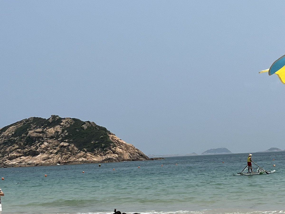 Hong Kong had quiet beaches too…
