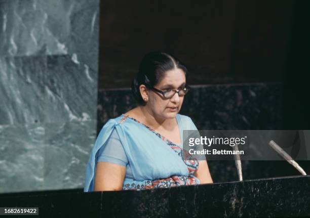 Sirimavo is by far the greatest foreign minister we ever had post 1948. She is the one who transform #SriLanka in to a global peace broker, non align pillar, navigate the geo politics in becoming a republic, created a vast international network that Sri Lanka still benefit from.