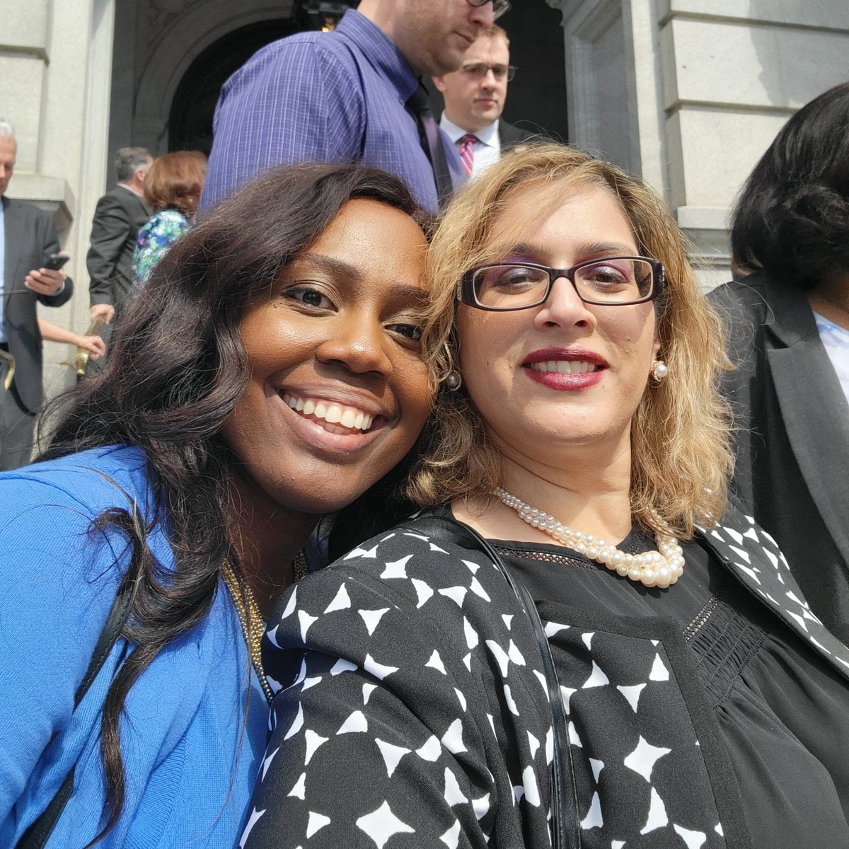 Delco & Bucks County were in the house at PPA #Legislative Day! @springfieldRXpa owner Dr. Chichi Ilonzo Momah and @PAPharmacists Board member @DrSeemaKazmi advocating in Harrisburg for #PBMReform and to #SaveCommunityPharmacies!
Cc: @WhiteHouse, @pharmacists, @commpharmacy
