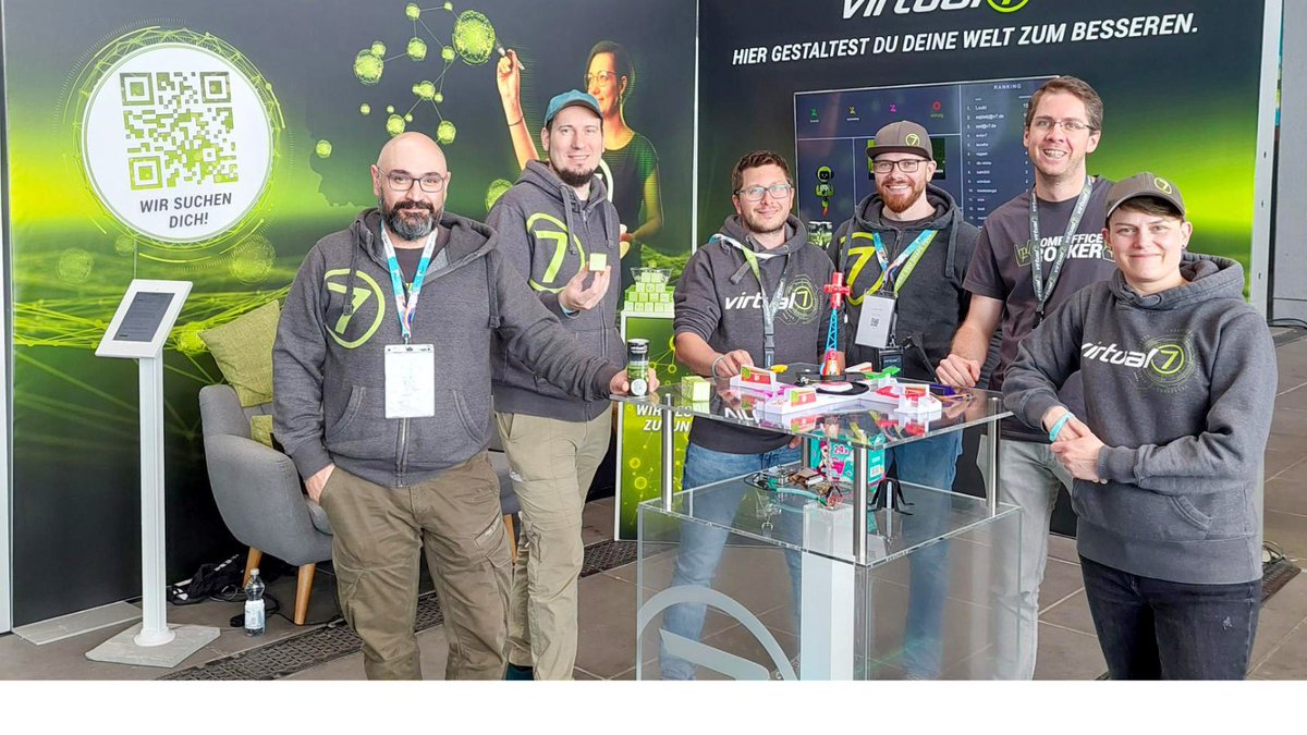 Was für 2 spannende Tage bei der #JavaLand. Viele bekannte Gesichter und jede Menge neue Bekanntschaften. Unser LouKI war der Hit am Stand! 🚁 Dank an alle, die vorbeigeschaut und sich mit unserer KI gemessen haben und natürlich auch an die Veranstalter. Es war großartig! CU 💚