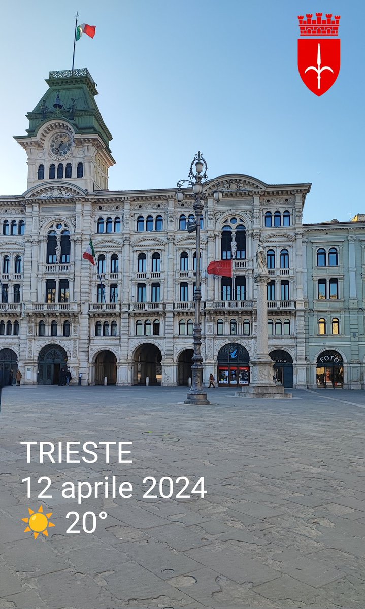 Buongiorno #Trieste e buon fine settimana ☀️☺️