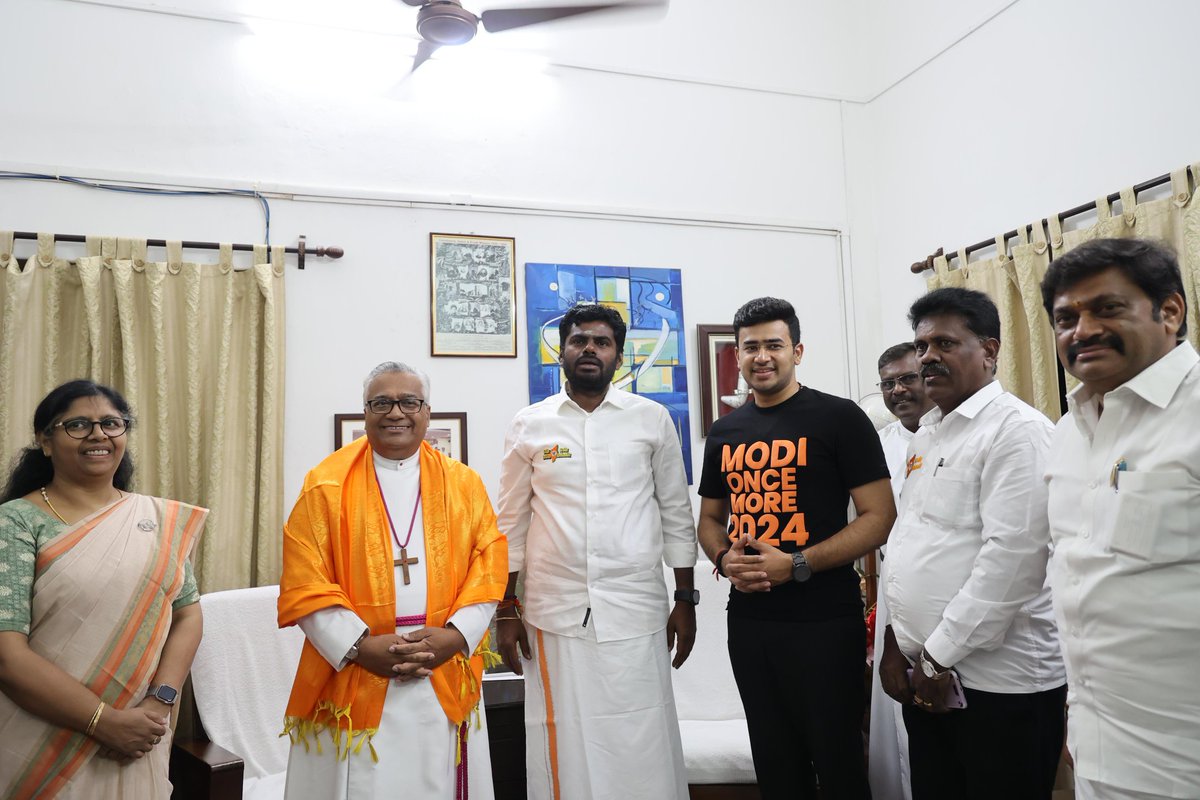 Tejasvi_Surya's tweet photo. Met Shri @annamalai_k at Kovai this morning. 

As @BJP4TamilNadu President, he has strengthened the party from the grassroots through #EnMannEnMakkal Yatra. His work on the ground is reflected in every interaction with residents of Kovai.

We also had the opportunity to interact with Bishop Timothy Ravinder Dev Pradeep of the Church of South India.