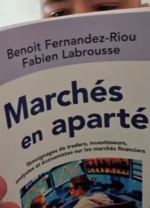 La connaissance est le pétrole du 21ème siècle, alors lisons... Sortie du livre événement 'Marchés en aparté' pour comprendre et apprendre avec les meilleurs traders, investisseurs et analystes francophones ! #lecture #bourse #trading >> Voir : amazon.fr/Marchés-aparté…