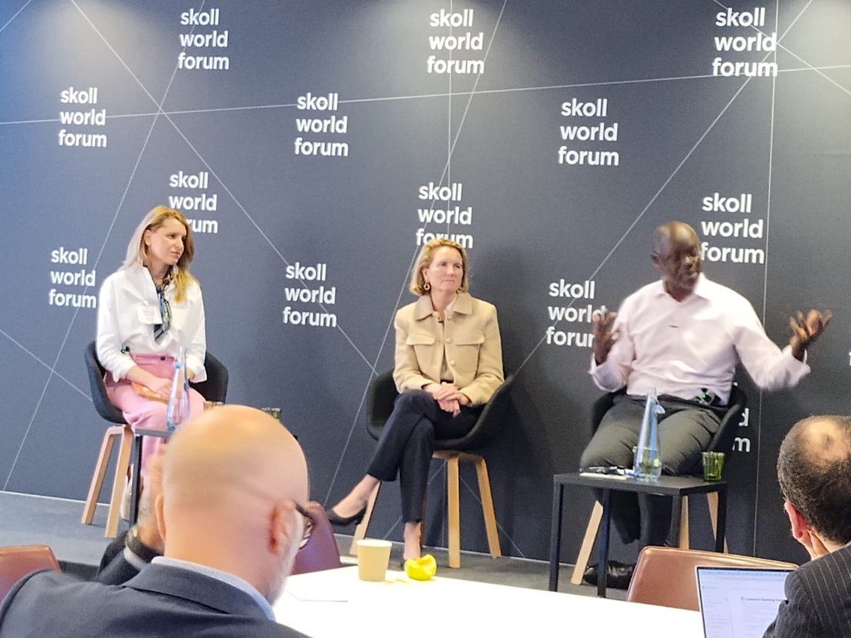 #democracydelivers with @USAIDDRG and @FordFoundation at #SkollWF- the always brilliant @aeyakuze on positive vs negative agency. We as citizens can't be lulled by autocrats into thinking they will deliver- they won't. We need to exercise our agency to ensure #accountability.