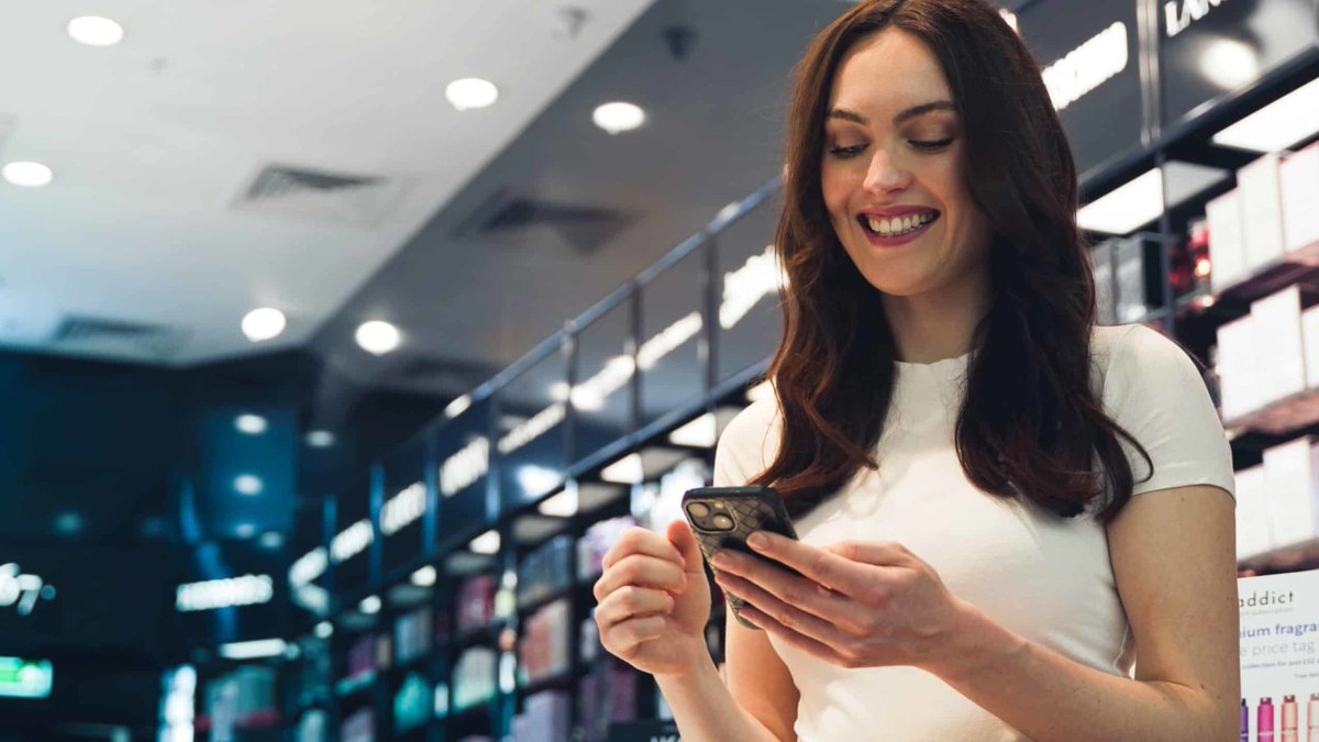 Discover how The Fragrance Store looked beyond traditional training methods to a smart modern solution from Attensi. The result? Engagement, consistency, and enjoyment across the board. shorturl.at/dzPT8 #trainingsolutions #AI #smartsolutions