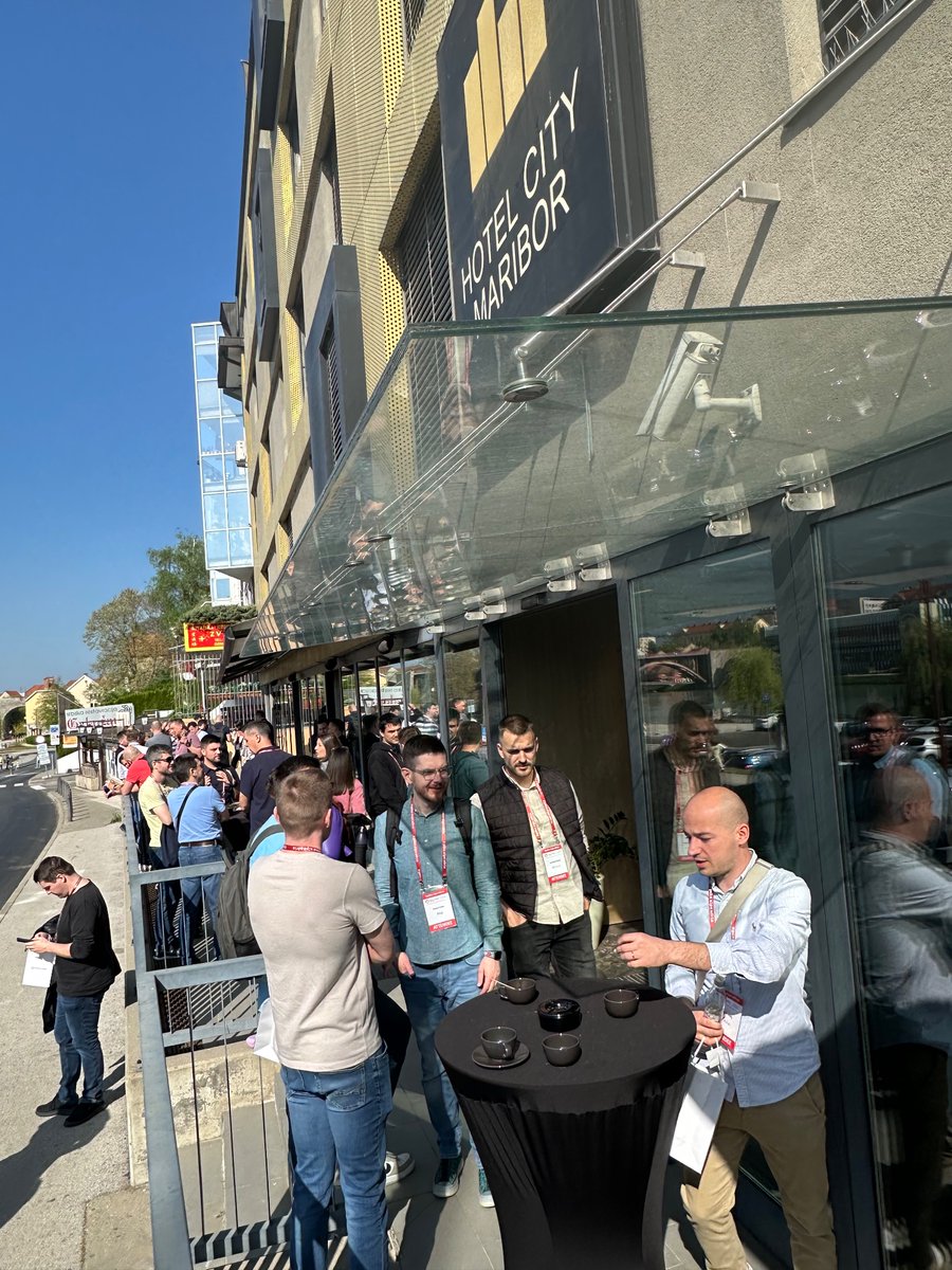APEXAlpeAdria's tweet image. APEX Alpe Adria 2024 started. Thank you for such great turnaround. 
#orclapex