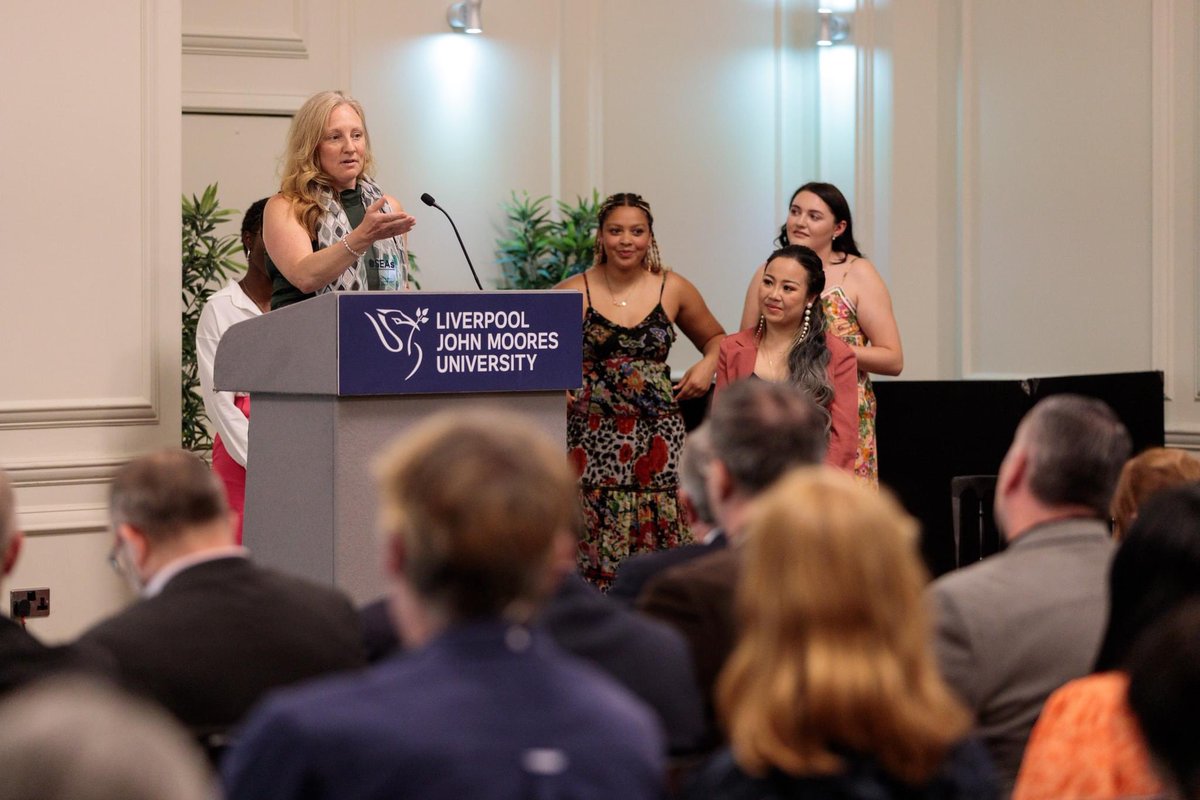 You have until midnight tonight to nominate your fave teacher,course rep, professional services star and many more who have made your student experience at LJMU the best it can be 💛🖤

Nominate now👉 jmsu.co.uk/student-voice/… @ljmu