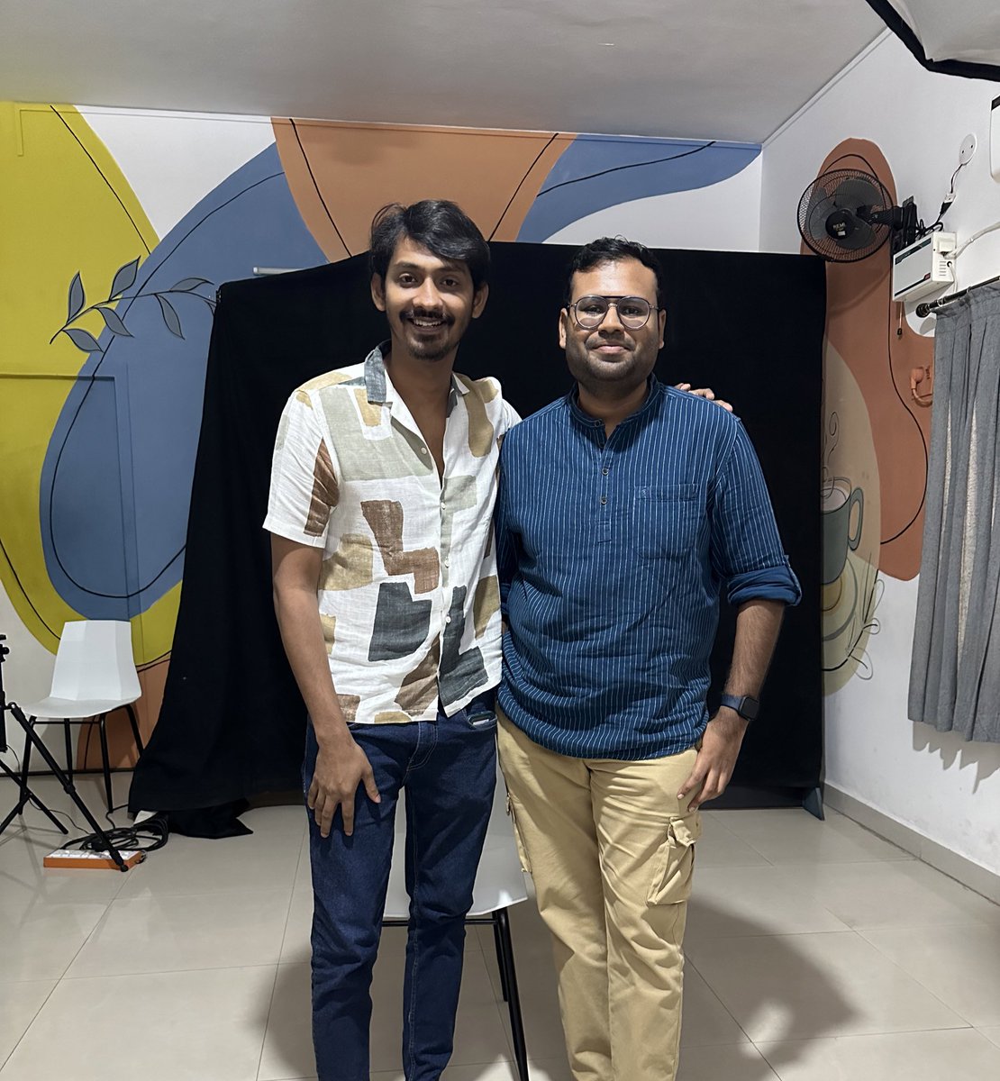 Coming up : An interesting conversation with #PyaarPremaKaadhal and #Star director @elann_t 🙌 It was lovely talking to you brother . Coming soon @SSMusicTweet ✔️