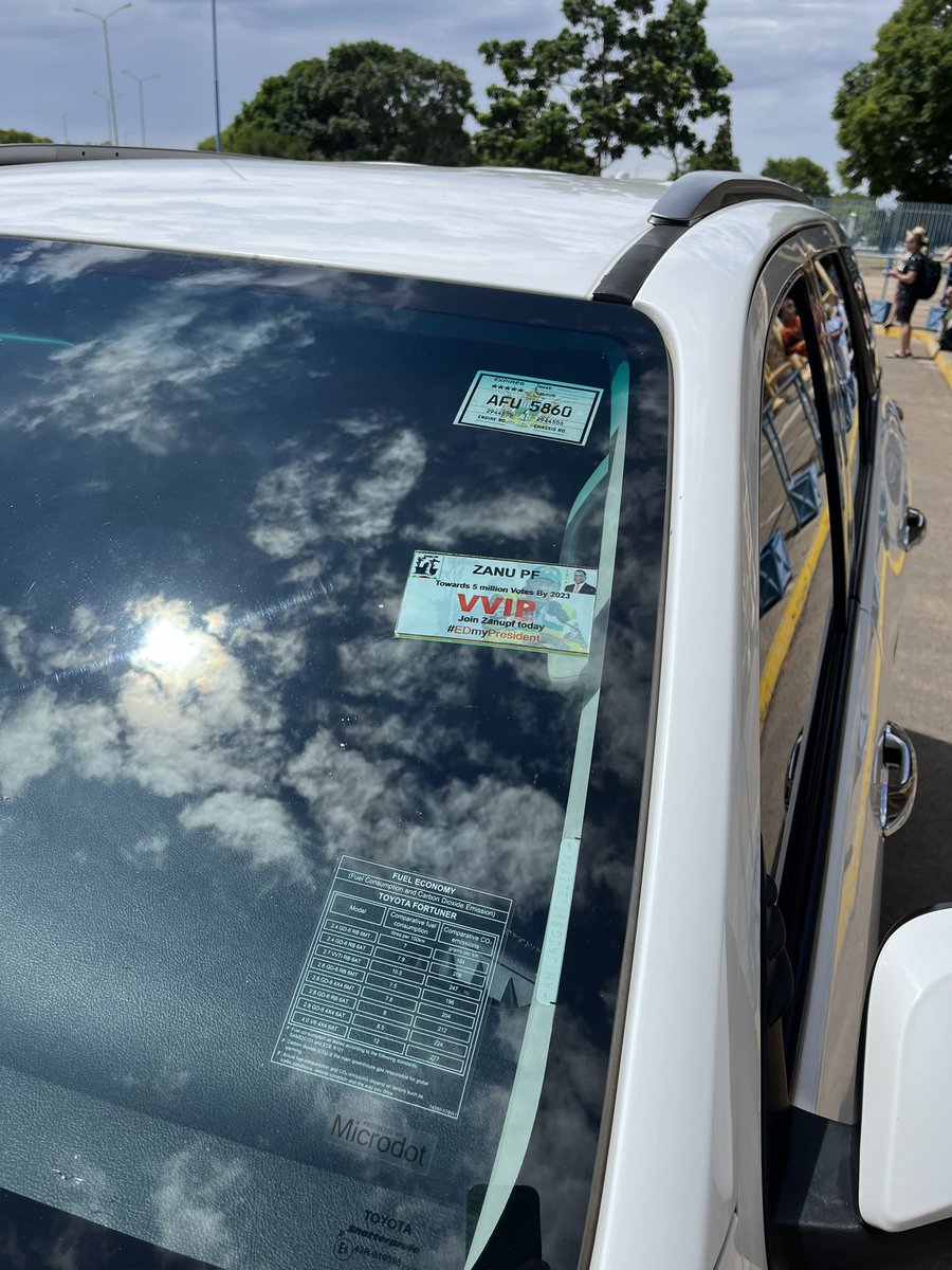 Yesterday I was at @CityofBulawayo airport - Joshua Nkomo International- and noticed a White Fortuna parked right outside the arrivals hall in the clamping zone. The vehicle was unattended and no one close to it. I was there for about 10 minutes waiting to be picked up. Normally…