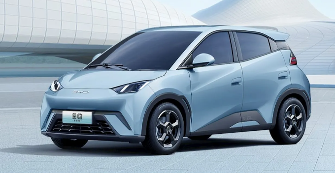 This could well be my first EV, within a few years. BYD Seagull. I already drive a small ICE car and the Seagull gets great reviews. Simple, no nonsense styling with less tech than the fancy models. I don't want fancy tech. Even better when they put a sodium ion batt in it. 😊