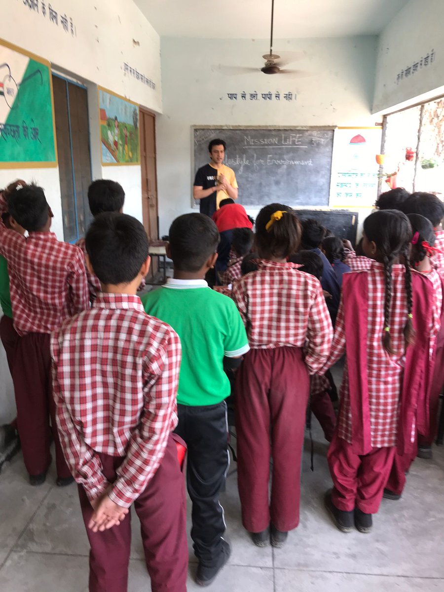 '@EIACPIndia @moefcc An awareness session on Mission LiFE was conducted with the students and staff of Government Primary School, Panditwari, Dehradun by ICFRE-FRI EIACP.'
