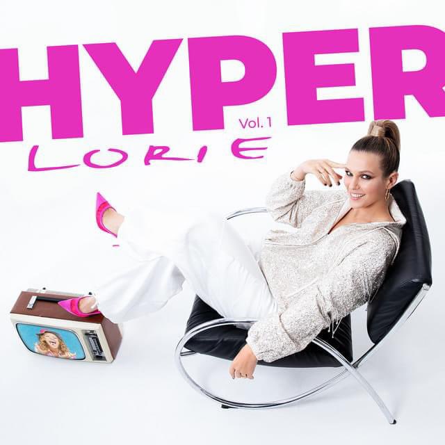 Rendez-vous ce vendredi avec @LoriePester pour 'Hyper Lorie volume 1'.

La Bande : @Leilakan #LisaDelmoitiez @CamilleLavabre @TristanLopin @TanguyPastureau @FannyRuwet #GérémyCrédeville.