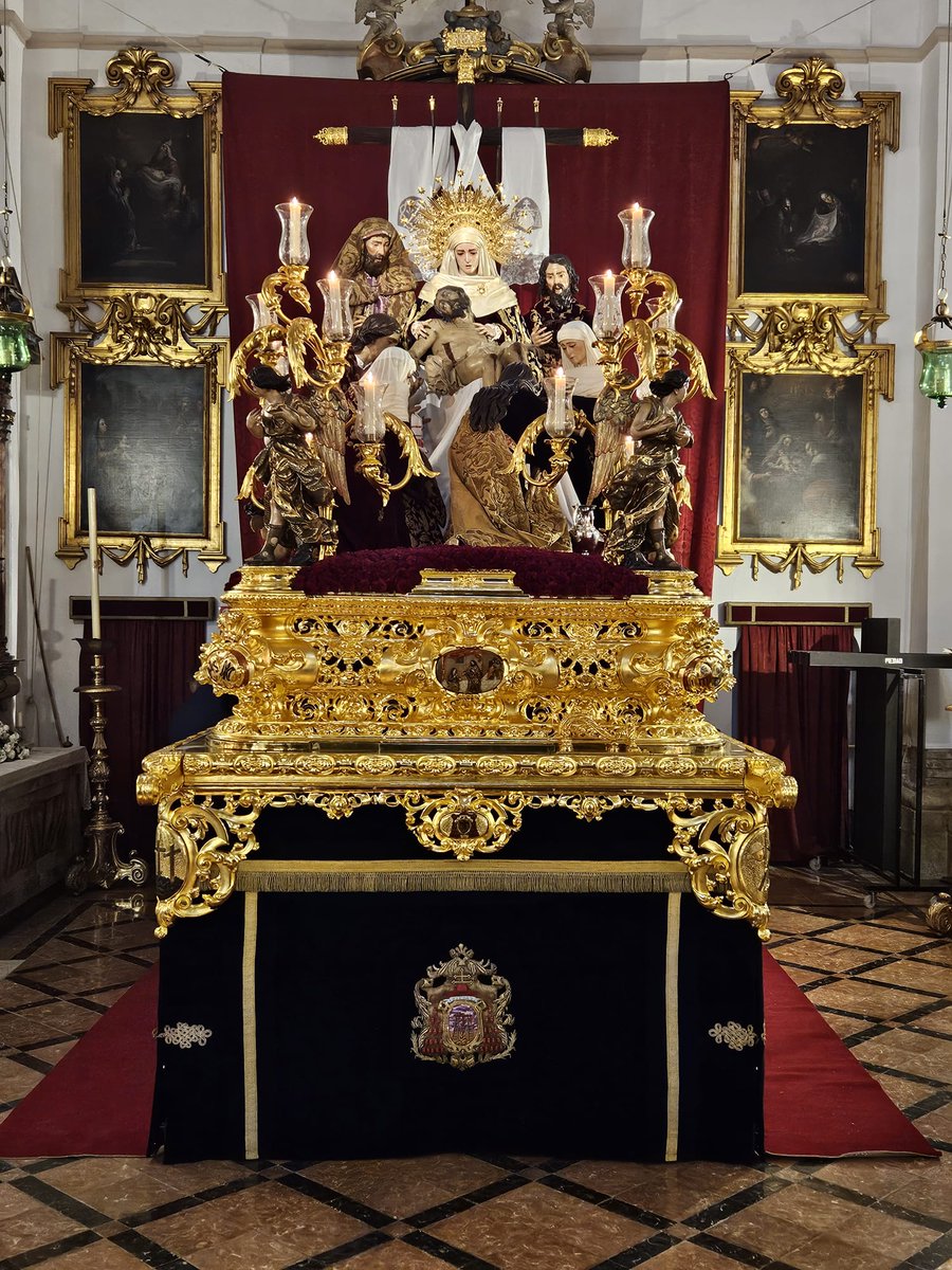 Faltan 53 Viernes... «Aquí hay un muchacho que tiene cinco panes de cebada y dos peces; pero ¿qué es eso para tantos?». Jesús tomó los panes, dijo la acción de gracias y los repartió a los que estaban sentados, y comieron todo lo que quisieron. #EsLaHoraDeLaPiedad