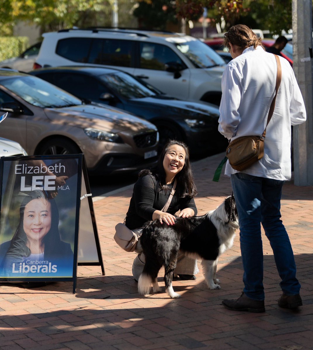 Greeting the doggos of Kurrajong makes for a great mobile office! Concerns about the health system, the budget, and challenges facing small business were all topics raised. Lots of people ready to vote for a change in October. Thanks to everyone who stopped for a chat!