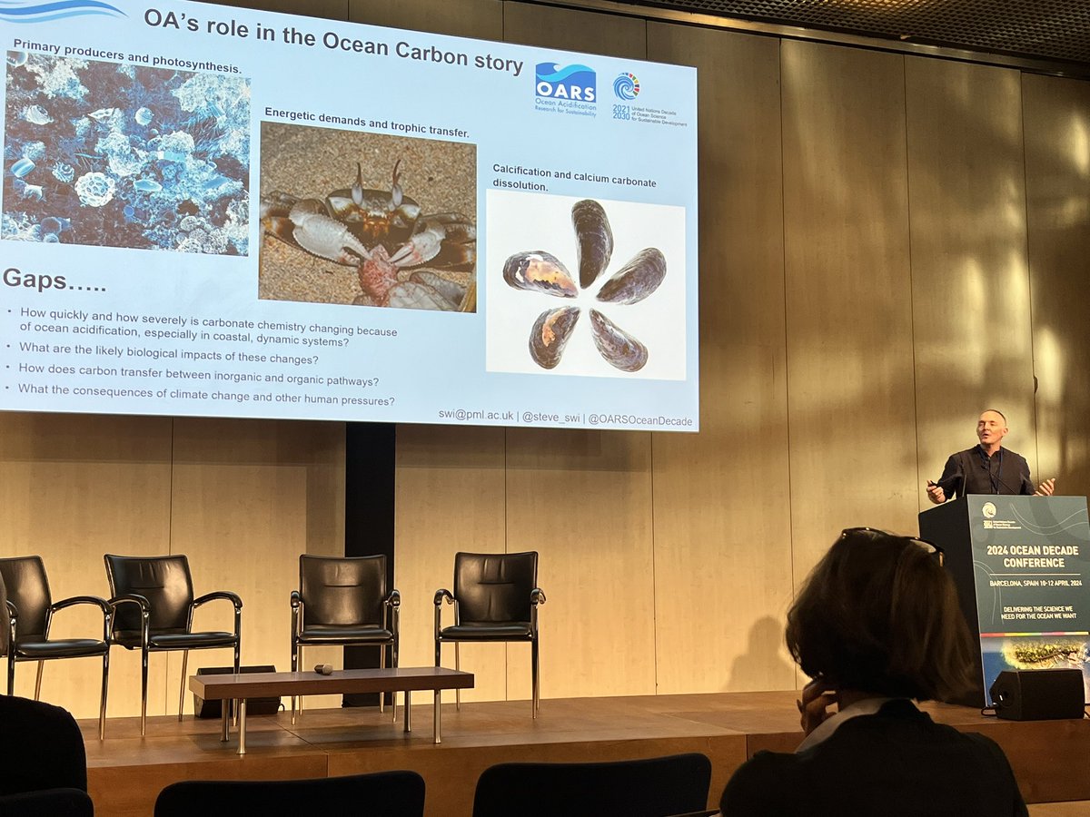 „A global problem with very local consequences.“ Our Co-lead @steve_swi is speaking about how our seven Outcomes need a community of practice, with scientists, decision-makers, communication experts. „It is only together that we can address this issue!“ #OceanDecade24