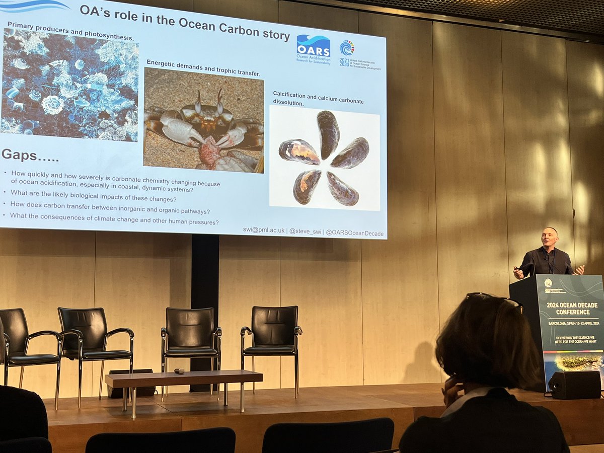 OARS Ocean Decade (@oarsoceandecade) on Twitter photo „A global problem with very local consequences.“ Our Co-lead <a href="/steve_swi/">Prof Steve Widdicombe</a> is speaking about how our seven Outcomes need a community of practice, with scientists, decision-makers, communication experts. „It is only together that we can address this issue!“
#OceanDecade24 „A global problem with very local consequences.“ Our Co-lead <a href="/steve_swi/">Prof Steve Widdicombe</a> is speaking about how our seven Outcomes need a community of practice, with scientists, decision-makers, communication experts. „It is only together that we can address this issue!“
#OceanDecade24