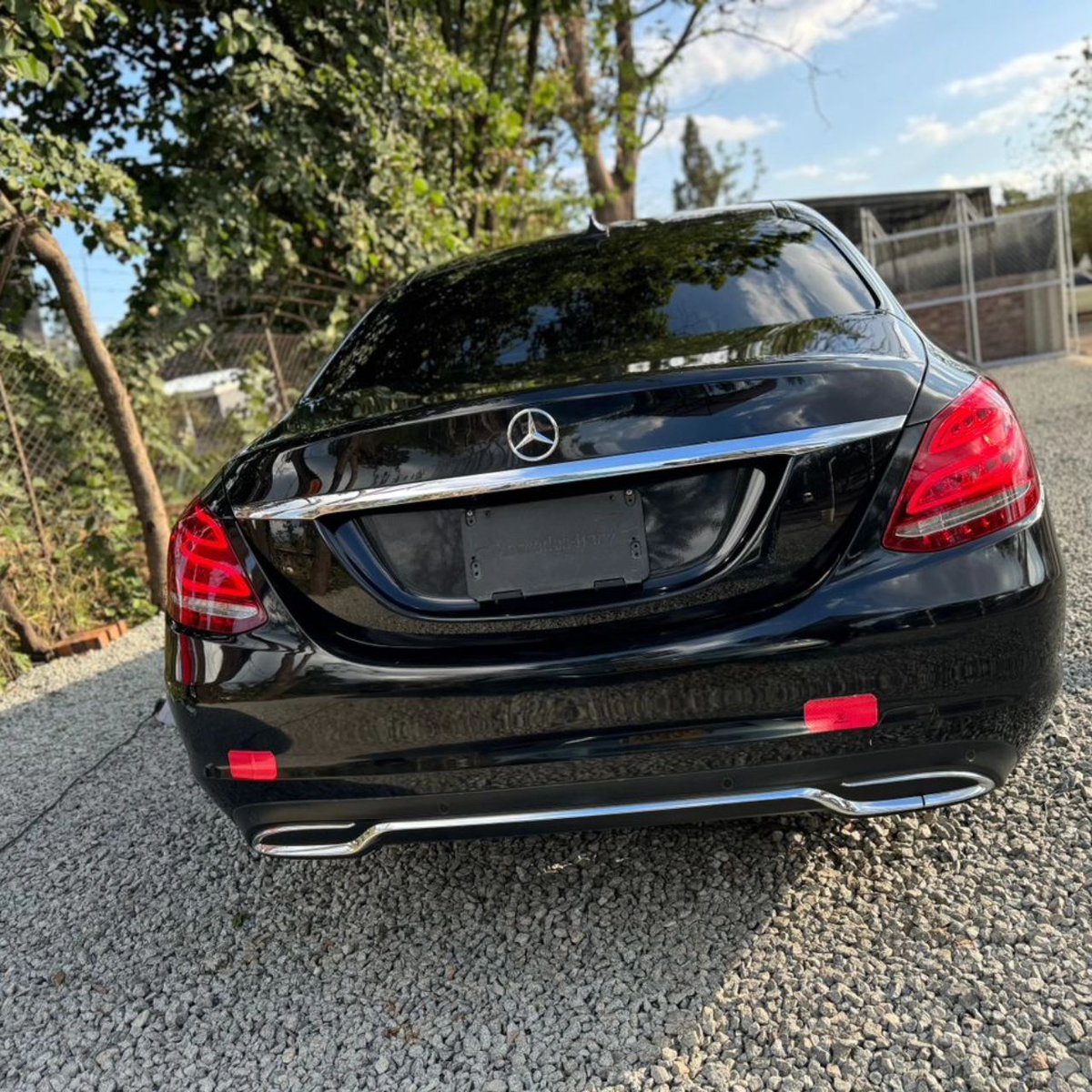 @SirWicknell01 gifts the 'Hello Mwari' hitmaker @Jahmaster_zw a Mercedes Benz C200.