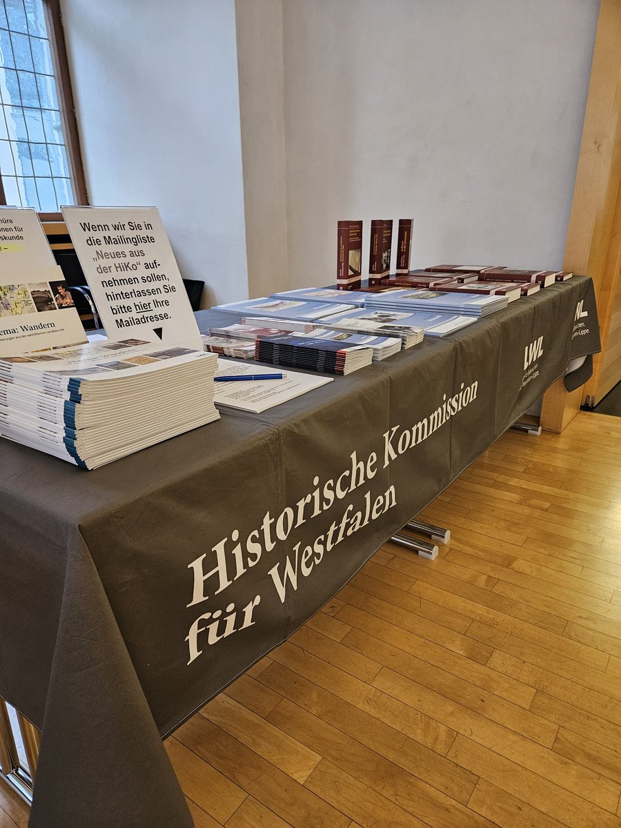 Unterwegs in Sachen Landesgeschichte mit der @LWL_HiKo: Hauptversammlung und Tag der westfälischen Geschichte in Paderborn. Gleich geht's los 🚀