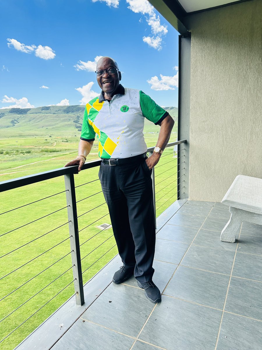 On this day in 1942, President Zuma was born! Happy birthday Msholozi