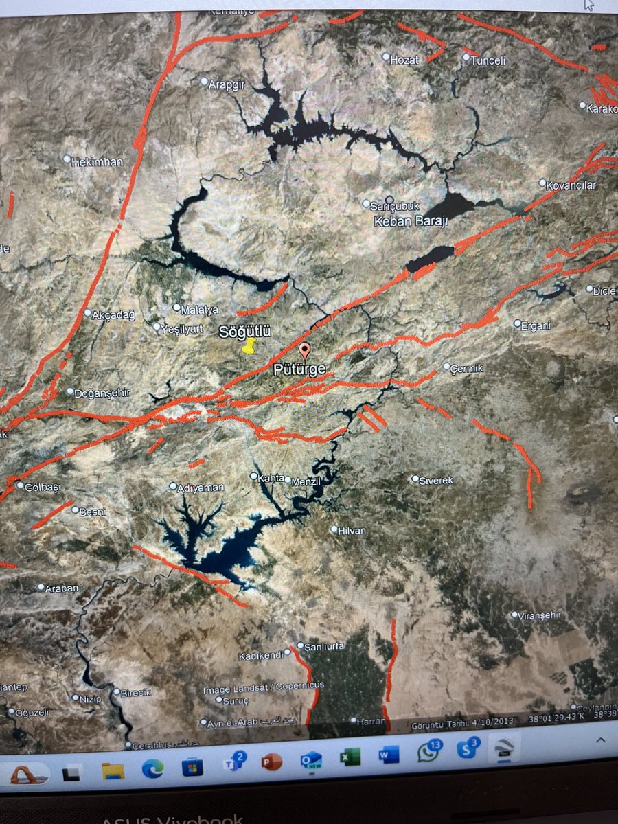 Arkadaşlar, Malatya Pütürge-Söğütlü’de 4,1 deprem oldu. Deprem 4,1 büyüklüğünde ve 6 Şubat depremlerinin sonucu, endişe yok, geçmiş olsun, sevgiyle