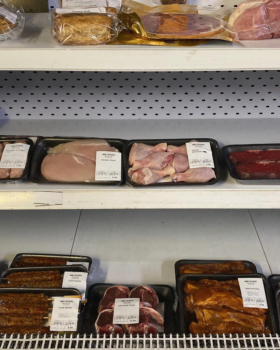 NFarmShop's tweet image. Nightingale Farm Shop is stocked with premium Kent BBQ charcoal and the finest cuts of meat from Jamie’s Butchers ready for outdoor dining in the sunshine this weekend. Gather your friends and family, and let’s make this weekend a memorable one around the BBQ. 🔥 #tenterden #kent