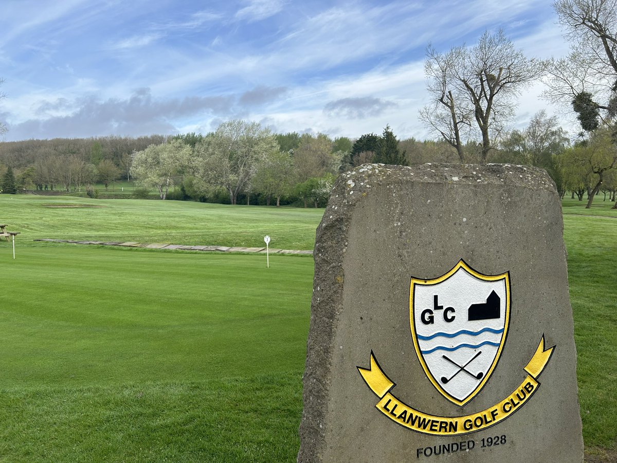 There is some blue in the sky 😍 We are ready to host our 1st @CountyintheCom1 golf day of the year ⚽️⛳️ Good Luck to everyone playing today 👍🏼