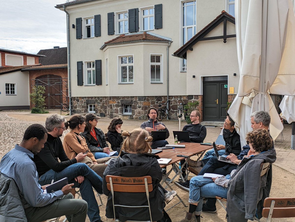 Lots of discussions, walks, and some wool-entanglements at our annual retreat in Brandenburg! #SpatialResearch #Geography #Sociology #Architecture #MediaStudies #Anthropology #Planning