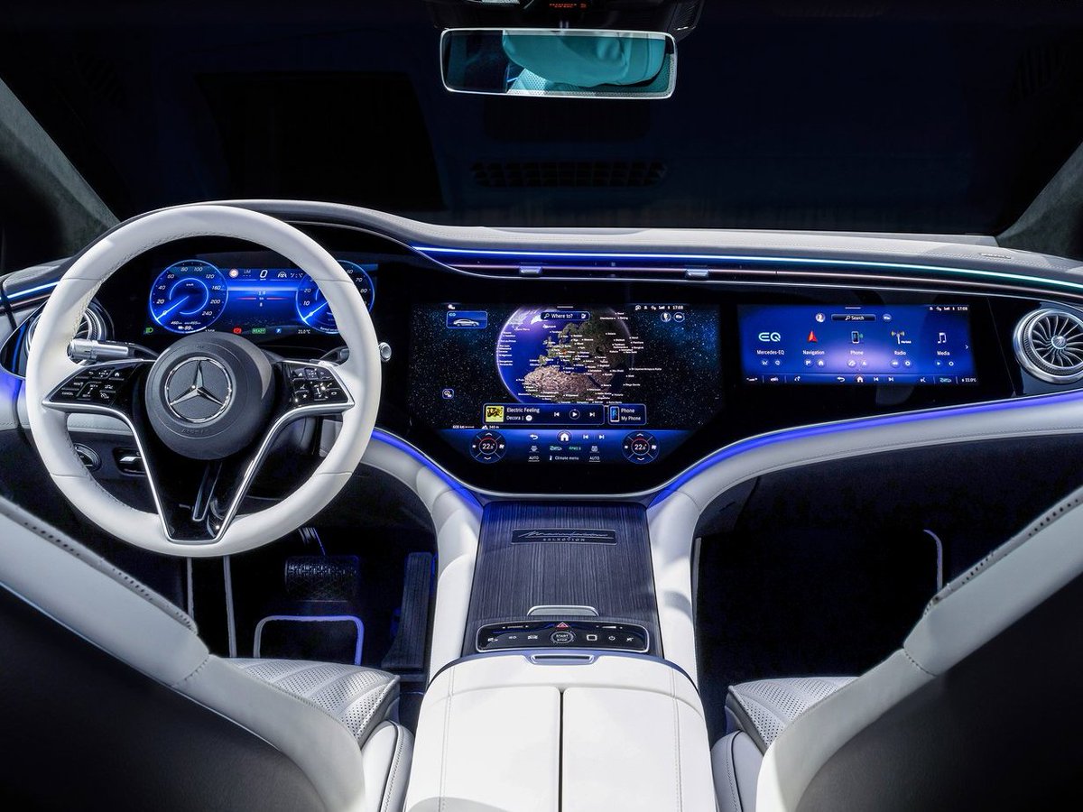 Mercedes-Benz EQS Facelift Unveiled! What are your thoughts on too many screens on the dashboard?