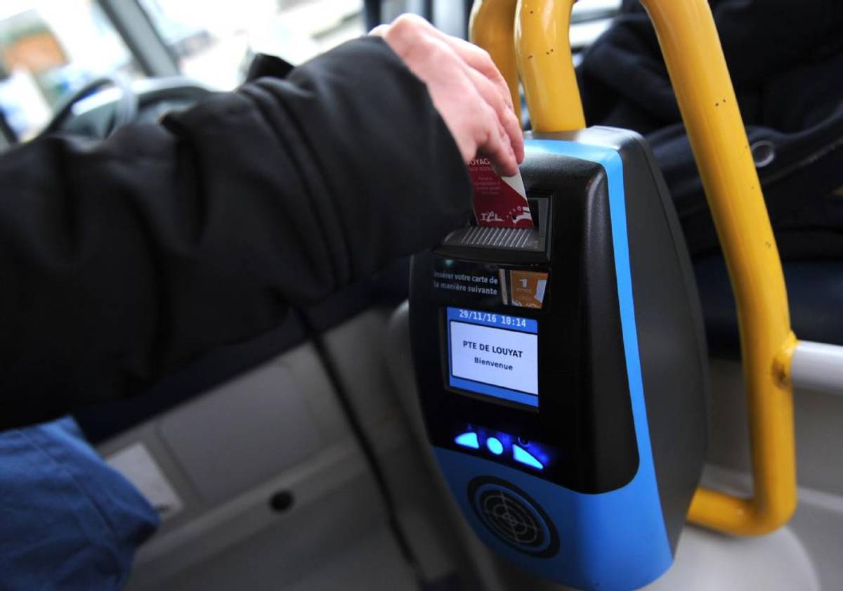 Le ticket de bus va augmenter et devenir rechargeable en novembre dans la communauté urbaine de Limoges lepopulaire.fr/limoges-87000/… #limoges #transport #tcl