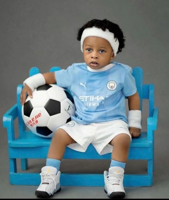 yabaleftonline's tweet photo. Mohbad’s son, Liam clocks one today https://t.co/isQasZF8Ll