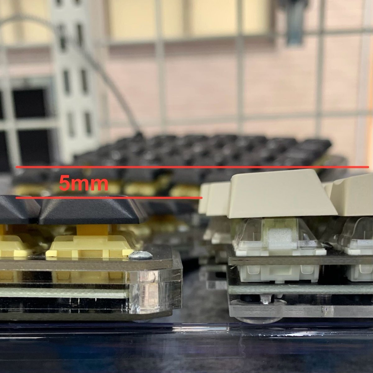 キーボード豆知識】 キー押下時の深さや、手首の角度がつくのが苦手な