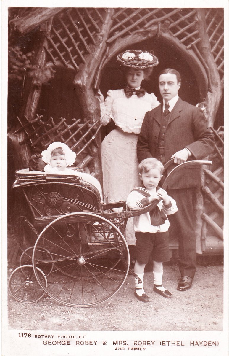 Hello Friday! A #postcard featuring the #MusicHall star George #Robey (1869-1954) & his family, c1903. George wears a formal suit with high neck collar shirt & Ethel wears a typical #Edwardian summer outfit & a fashionable wide, flat hat. Enjoy today! #fashionhistory #postcards