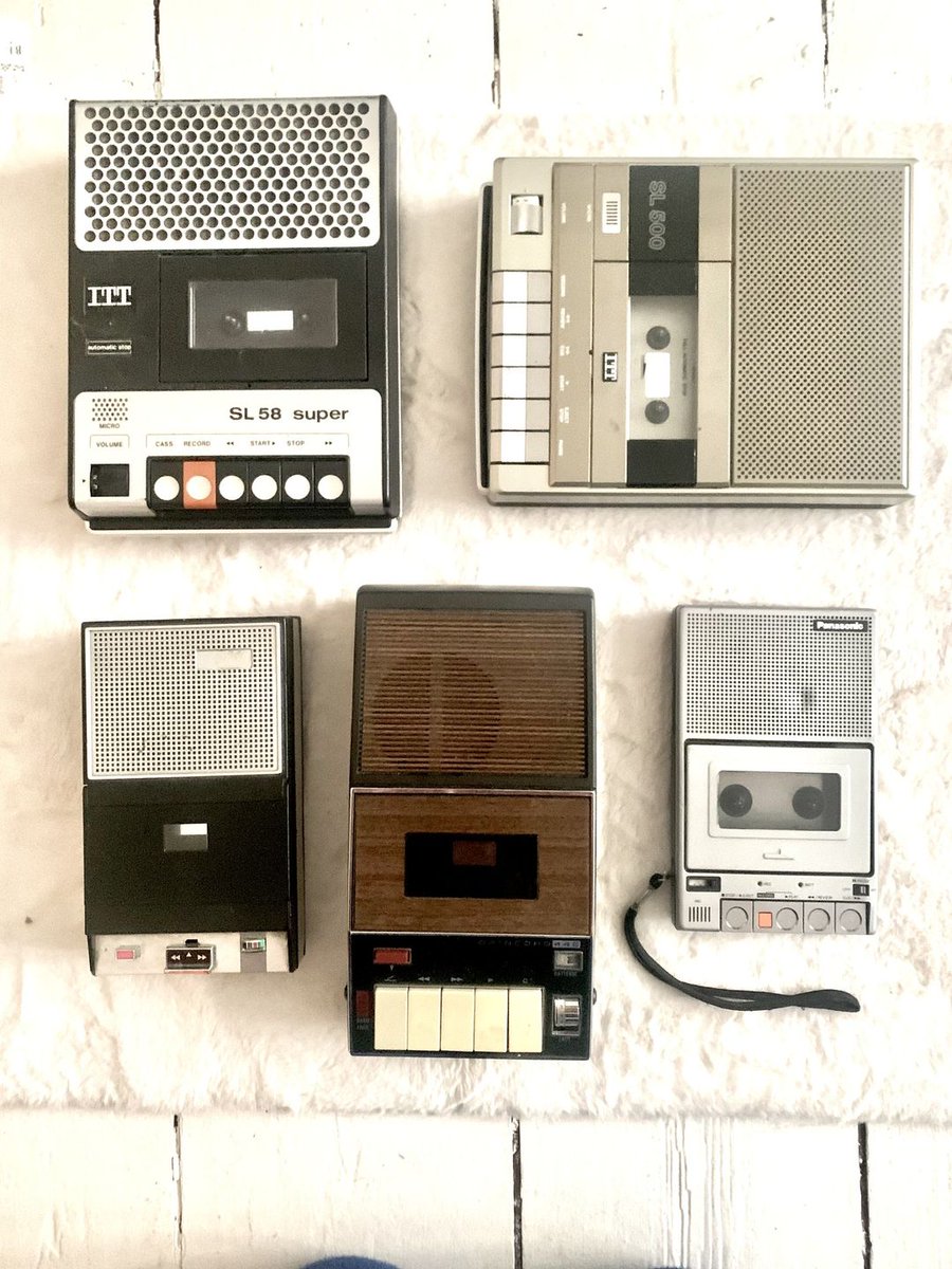 My first sound installation! Gallery Weekend 26th - 28th  April 2024  at Hosek Contemporary: Exorcism // exorcisme. An ocean of secrets, in collaboration with Canadian visual artist Christy Langer: an interactive, immersive organic, analogue surround soundscape and installation