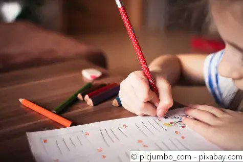 diabetesDE's tweet photo. Viele Lehrkräfte fühlen sich mit gesundheitlichen Hilfsleistungen für Schülerinnen und Schüler überfordert – so auch im Falle von Stoffwechselentgleisungen in Folge eines #Diabetes. Schulgesundheitsfachkräfte können helfen. Mehr dazu lest ihr hier: https://t.co/2ltT8iNETd https://t.co/mlcwsvu2Y1