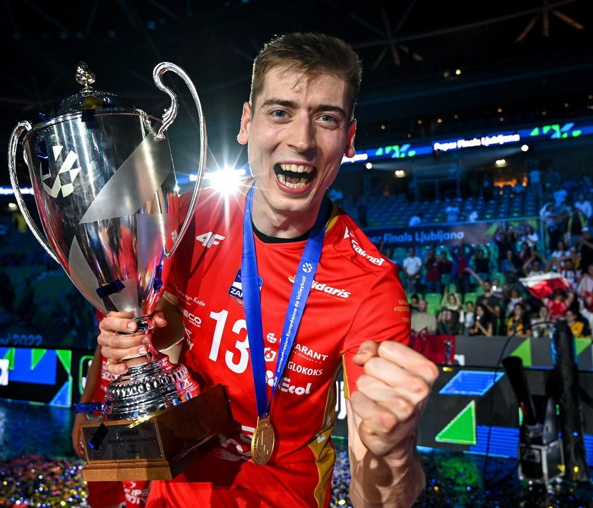 Kamil Semeniuk's finals:
-World Championship 🥈
-Euro Championship 🥇
-VNL 🥈🥇
-Champions League 🥇🥇
-Club World Championship 🥇🥇
-Polish Championship 🥇🥇🥇🥈🥈
-Polish Cup 🥇🥇🥇
-Polish Supercup 🥇🥇🥈
-Italian Cup 🥇
-Italian Supercup 🥇🥇

🔜 Italian Championship🥇/🥈❓