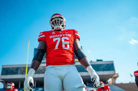 🐯🚨¡Primer Pick 3a Ronda!🚨🐯 Con el pick número 80 en el draft de <a href="/NFLSpainDyA/">NFL-Spain</a>, los <a href="/Bengals/">Cincinnati Bengals</a>, de mano de <a href="/Gonzaigle1/">Gonzaigle</a>, seleccionamos protección para JB con @PatrickPaul_76, OT de <a href="/UHCougarFB/">Houston Football</a>. ¡¡¡Nos parece un robazo!!!💪🙌🐯 #Bengals #GoCoogs #NFLSpain #NFLDraft2024 #WhoDey