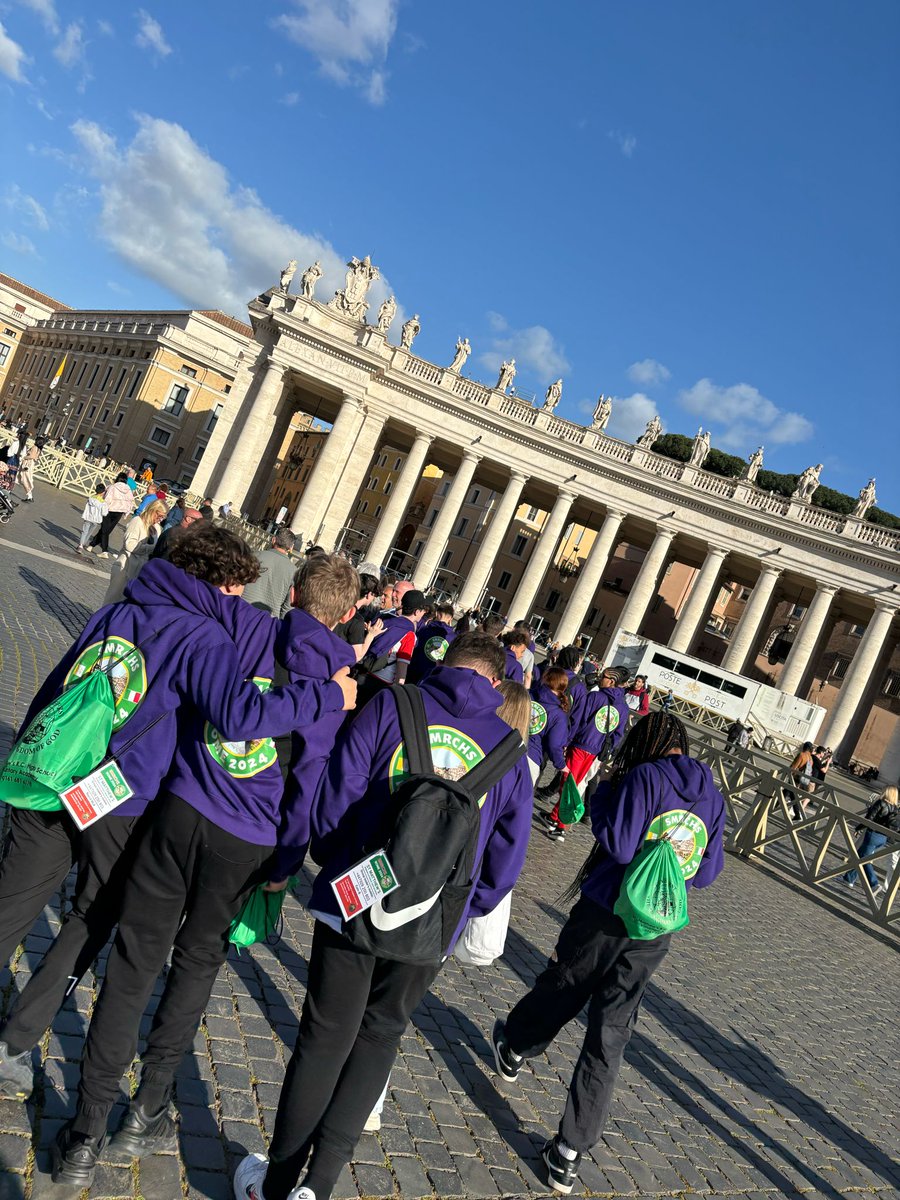 What an amazing day in the Vatican City. A guided tour around the Vatican Museum and a visit to St Peter's Basilica #smrchsontour #Rome2024