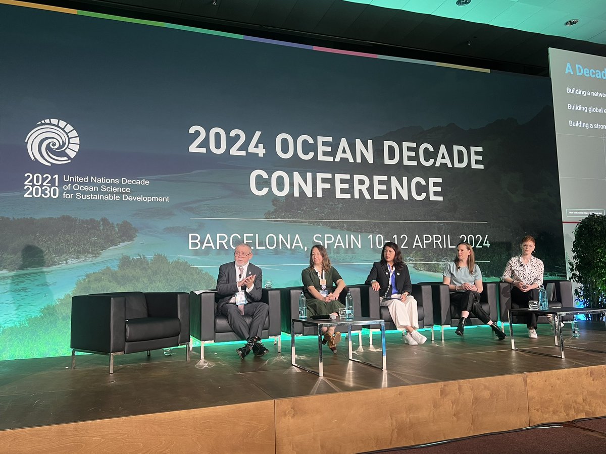 @oceancensus @OliverSteeds @NipponF_pr @nektonmission @PlymUni @PlymouthMarine @marineresplym @DeepSeaEcol @VLIZnews @WRMarineSpecies @SchmidtOcean @unepwcmc Now we’re onto the panel discussion, with questions taken from the audience. Such an incredible collective of expert knowledge to learn from.