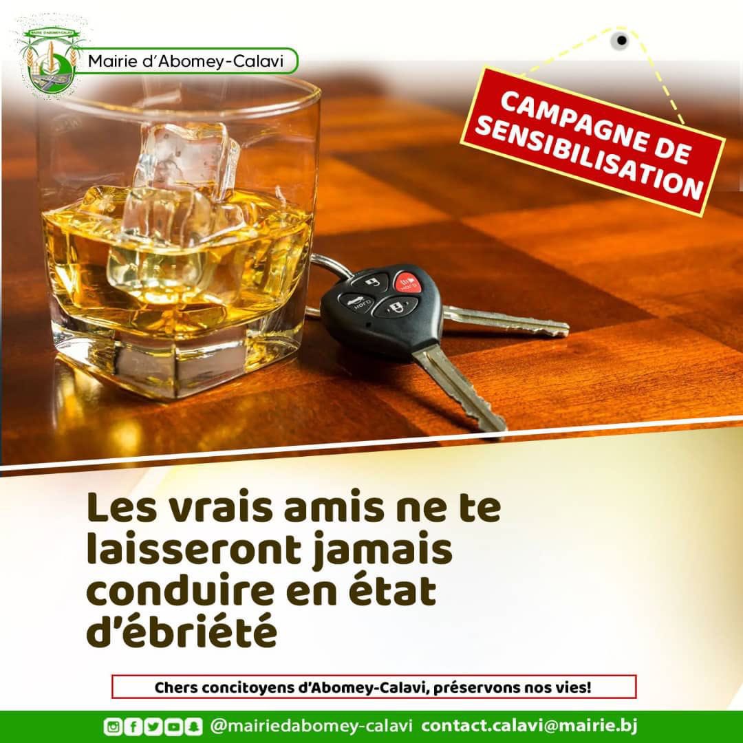 Campagne de sensibilisation !
Chers concitoyens, préservons nos vies en respectons le code de la route. 

𝐀𝐛𝐨𝐦𝐞𝐲-𝐂𝐚𝐥𝐚𝐯𝐢, 𝐥𝐚 𝐯𝐢𝐥𝐥𝐞 𝐝𝐮 𝐟𝐮𝐭𝐮𝐫! 
#dsicalavi #mairiedabomeycalavi